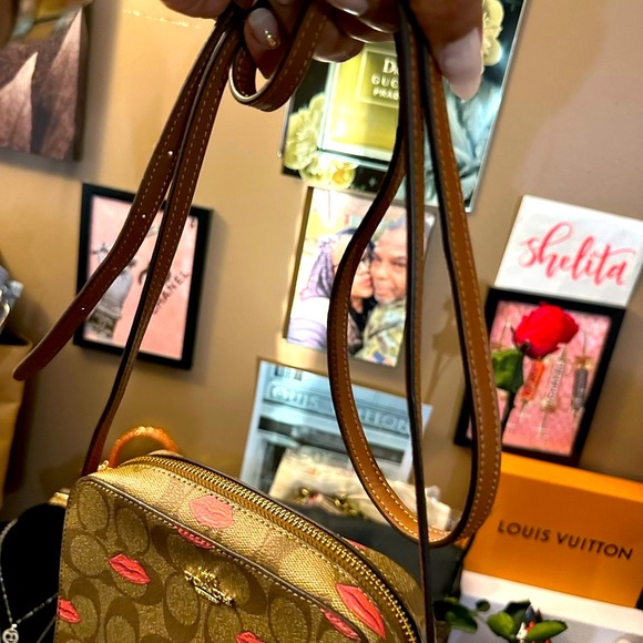 🎁⭐️Coach Signature Brown and Pink Crossbody Bag with Playful Print - Picture 8 of 14